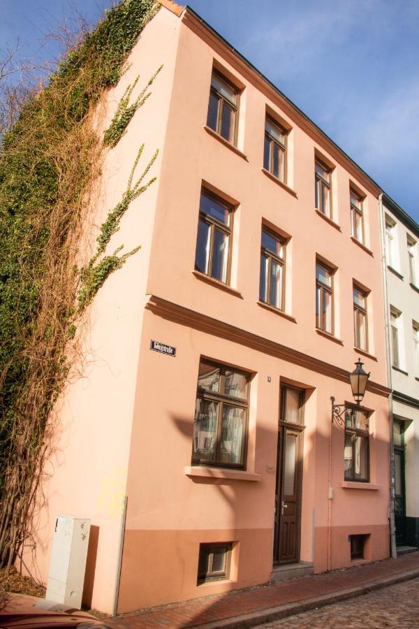 Ferienwohnung Am Alten Hafen Wismar Exterior photo